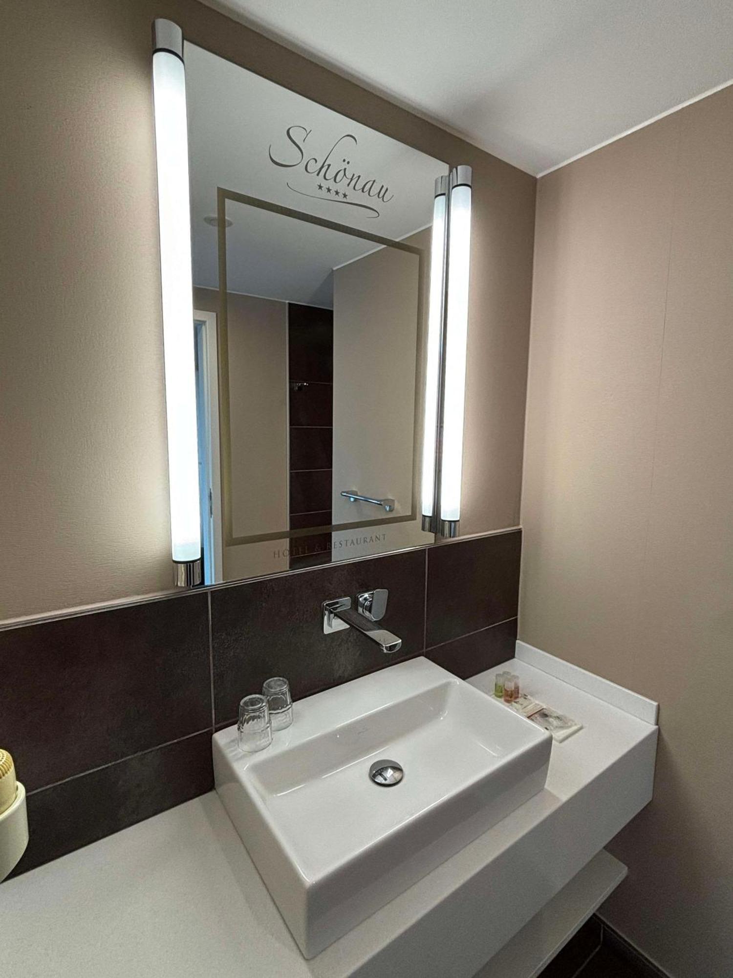 פיין Hotel & Restaurant Schoenau מראה חיצוני תמונה