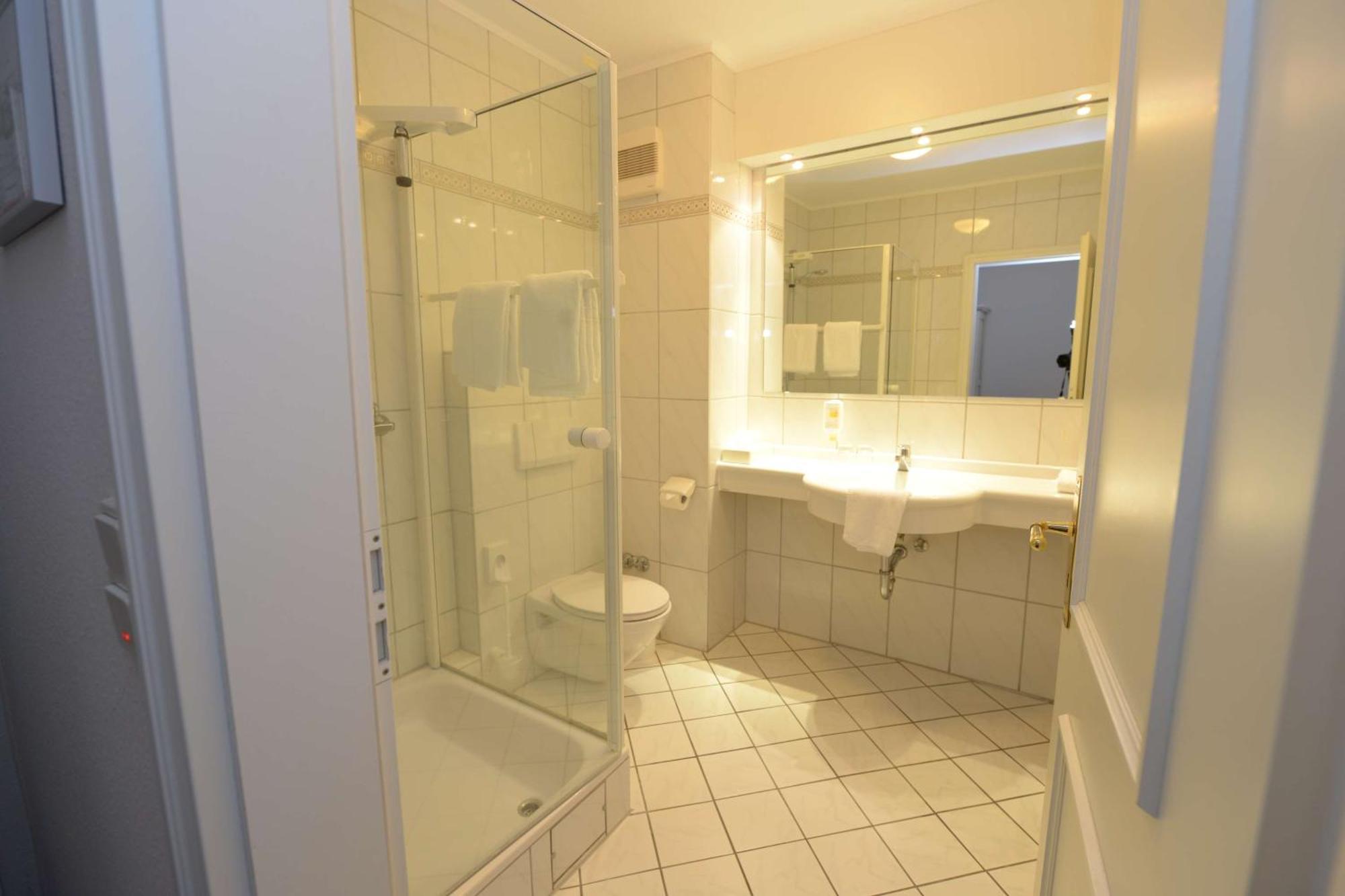 פיין Hotel & Restaurant Schoenau מראה חיצוני תמונה