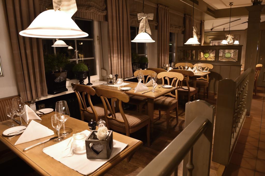 פיין Hotel & Restaurant Schoenau מראה חיצוני תמונה